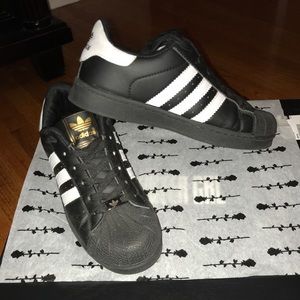Brand new Adidas Superstar Foundation Shoe